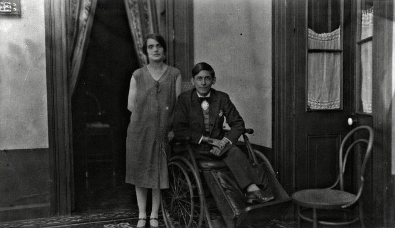 Jos� Carlos and Anna at home on Jir�n Washington, Lima.